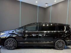 Honda Elysion 2.0L e:HEV Luxury Black Jazz Edition - photo 4