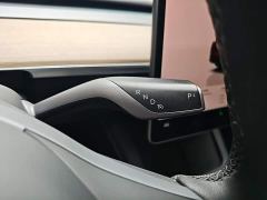 Tesla Model Y Rear-Wheel Drive - ფოტო 13