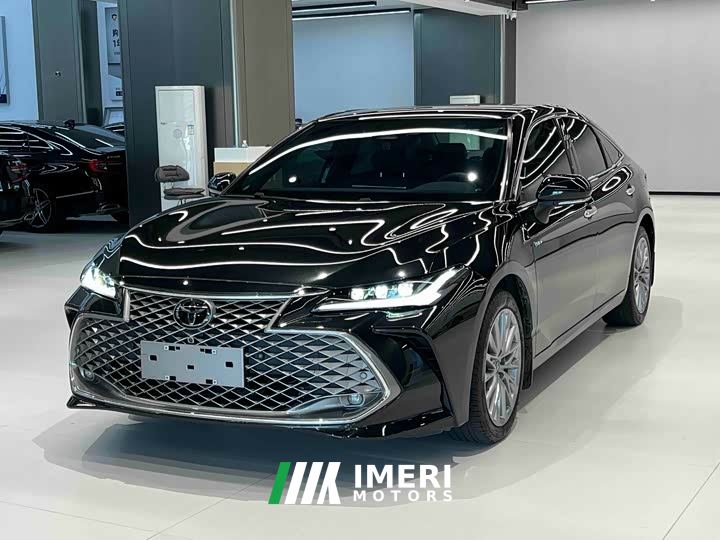 Toyota Camry Hybrid 2.5L XLE Premium - car from China