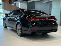 Toyota Camry Hybrid 2.5L XLE Premium - photo 4