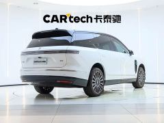 NIO ES8 Seven-Seat Executive Luxury Edition - ფოტო 4