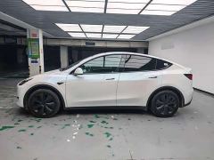 Tesla Model Y Rear-Wheel Drive - ფოტო 7