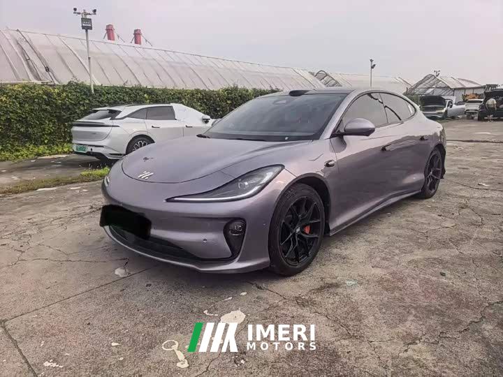 IM Motors Zhiji L6 Max - автомобиль из Китая