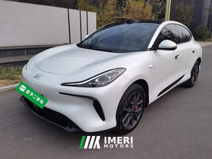 IM Motors Zhiji LS6 Max Standard Edition - car from China