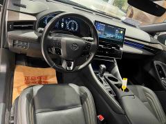 Toyota Camry Hybrid 2.0L Premium - фото 10