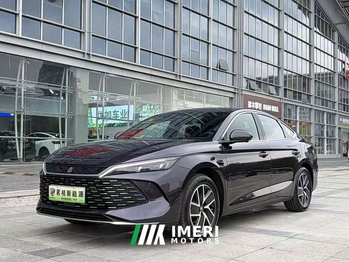 BYD Qin L DM-i Smart Drive Edition 120KM Superior - автомобиль из Китая