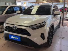 Toyota RAV4 2.5L E-CVTAWDPlus Edition - фото 1