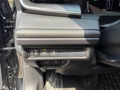 Toyota Camry Hybrid 2.0L HGVP Luxury - фото 14