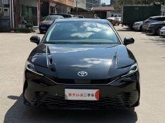 Toyota Camry Hybrid 2.0L HGVP Luxury - фото 2