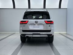 Toyota Land Cruiser (Imported) 2022 3.3T Diesel Middle East Version - фото 4