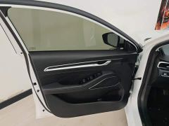 Geely Emgrand 4th Generation 1.5L Manual Luxury - фото 7
