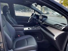 Toyota Grevias 2.5L Hybrid Premium VIP Edition - photo 11
