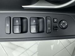 Hyundai Elantra 1.5L CVT TOP Premier Edition - фото 11