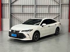 Toyota Avalon Hybrid 2.5L Luxury - фото 1