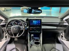 Toyota Avalon Hybrid 2.5L Luxury - фото 5