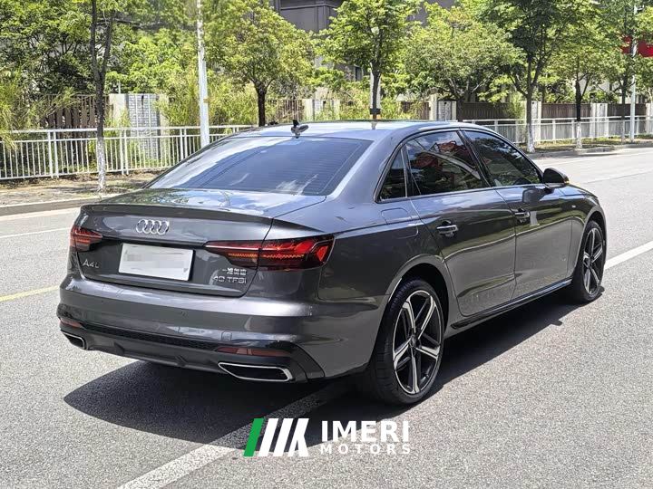Audi A4L 40 TFSI Luxury Dynamic - автомобиль из Китая