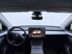 Tesla Model Y Rear-Wheel Drive - ფოტო 19