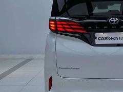 Toyota Alphard Hybrid 2.5L Premium Gold Edition - фото 5