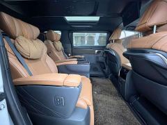 Toyota Alphard Hybrid 2.5L Premium Gold Edition - фото 8