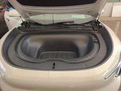 IM Motors Zhiji LS6 Pure Electric Max - ფოტო 19