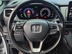 Honda Odyssey 2.0L e:HEV Luxury - фото 7
