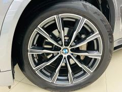 BMW X5 xDrive 30Li Luxury M Sport Package - фото 5