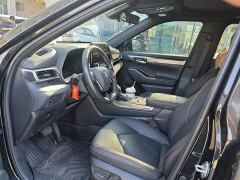 Toyota Crown Venza 2.5L HEV AWD Luxury - ფოტო 4