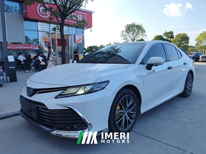 Toyota Camry Hybrid Luxury - автомобиль из Китая