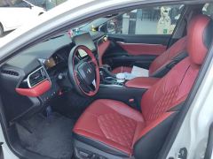 Toyota Camry Hybrid Luxury - фото 3