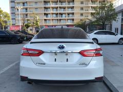 Toyota Camry Hybrid Luxury - фото 8