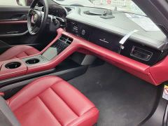 Porsche Taycan - фото 9