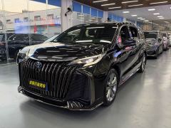 Toyota Sienna 2.5L Hybrid Platinum Edition - ფოტო 1