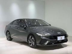 Hyundai Elantra 1.5L CVT TOP Premier Edition - фото 3