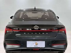 Hyundai Elantra 1.5L CVT TOP Premier Edition - фото 5