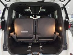 Toyota Vellfire Crown Hybrid 2.5L Premium Edition - ფოტო 17