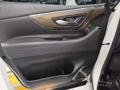 Toyota Vellfire Crown Hybrid 2.5L Premium Edition - ფოტო 7