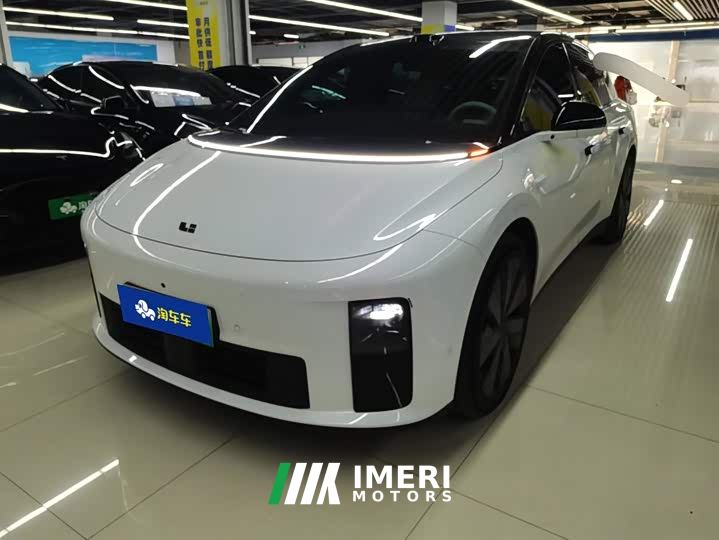 Li Auto i6 Four-Wheel Drive Standard Edition