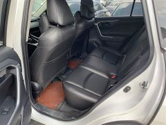 Toyota RAV4 2.0L CVT FWD Urban Edition - фото 5