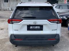 Toyota RAV4 2.0L CVT FWD Urban Edition - фото 7