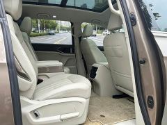 Volkswagen Viloran 380TSI Edition - photo 12