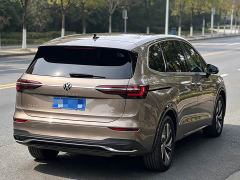Volkswagen Viloran 380TSI Edition - photo 4