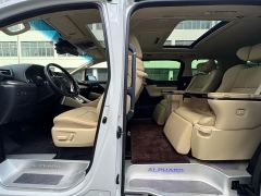 Toyota Alphard Hybrid 2.5L Premium Edition - ფოტო 12