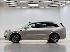 Li Auto L9 Max - ფოტო 4