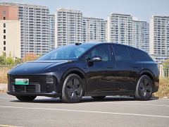 Li Auto i6 Two-Wheel Drive Standard - ფოტო 1