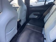Volvo EX30 Rear-Wheel Drive Extended Range Ultra - фото 11