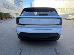 Volvo EX30 Rear-Wheel Drive Extended Range Ultra - фото 6
