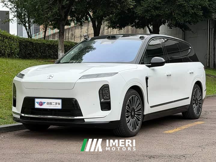 NIO ES8 Six-Seat Executive Luxury Edition