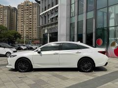 Toyota Avalon 2.0L XLE Premium Edition - ფოტო 3