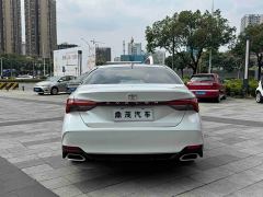 Toyota Avalon 2.0L XLE Premium Edition - ფოტო 4