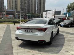 Toyota Avalon 2.0L XLE Premium Edition - ფოტო 8